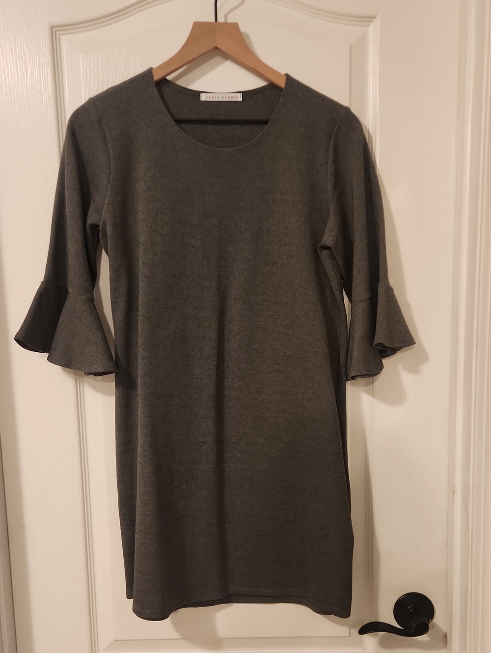 Chris & Carol Gray Ruffle Sleeve Midi Shift Dress